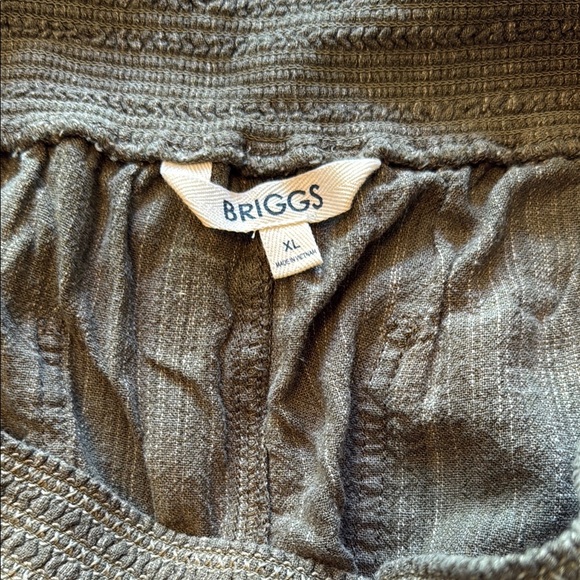 Briggs New York Women's Shorts - Striped Cream and Olive - Picture 3 of 6